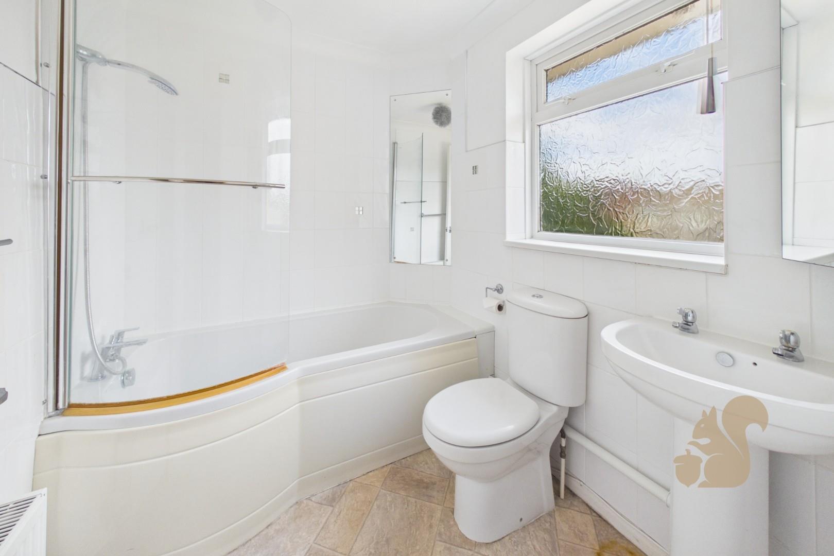 En-Suite Bathroom